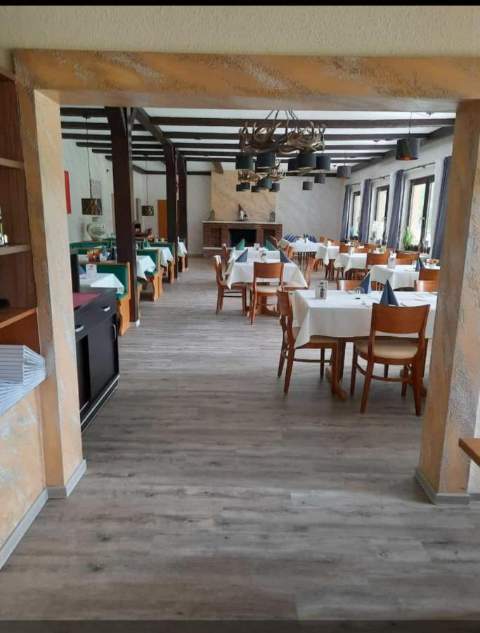 Hotel-Restaurant Hubertus Brome Exterior photo